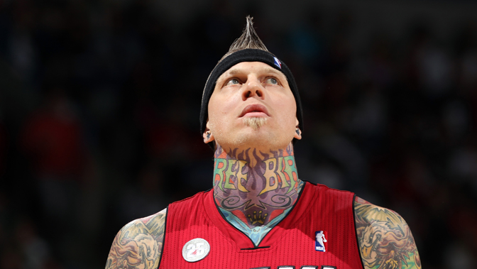 拉菲尼亚金球第五是否不公平？莱万：其实这些排名不能太当真（拉菲尼亚金球第5合理吗？莱万：别太在意这些排名）