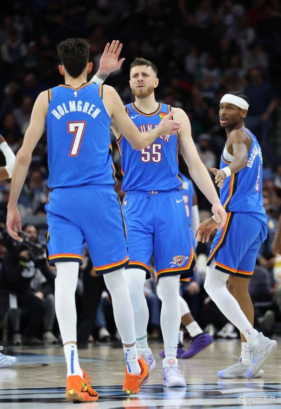 天妒英才，国米旧将范赫斯登转投西协甲后生涯第三度遭遇ACL受伤（多舛天才！前国米后卫范赫斯登转战西协甲后职业生涯第三次遭遇前十字韧带重伤）