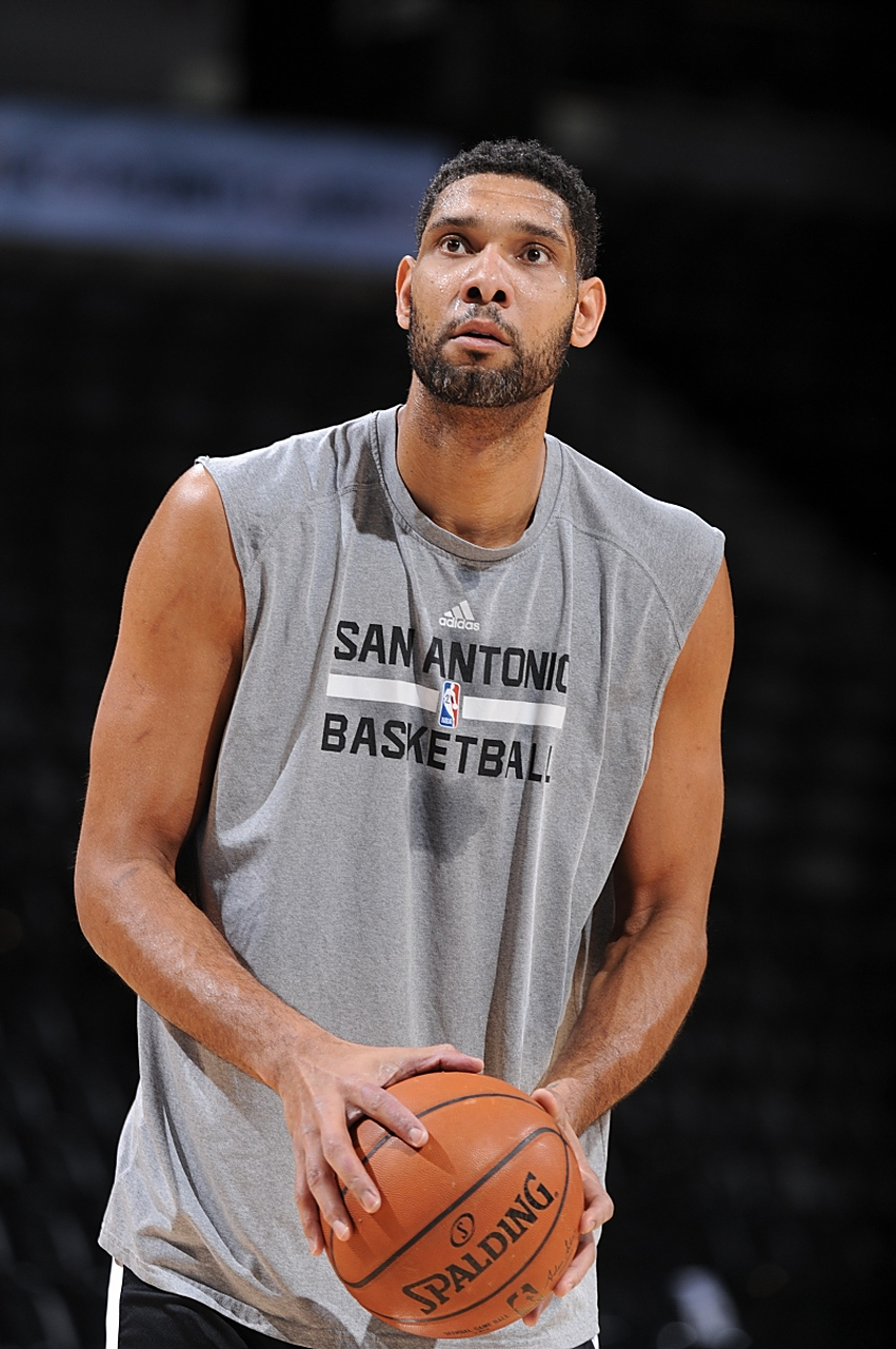 阿斯：巴萨和拜仁都有意桑托斯后卫索萨，后者被誉为新马塞洛（阿斯报：巴萨与拜仁有意桑托斯后卫索萨，后者被称为新马塞洛）