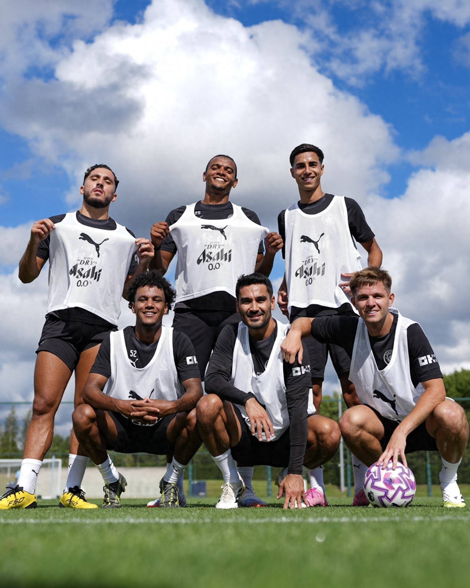 科曼：拜仁和巴黎是我最支持的球队，更支持拜仁一点（科曼：我支持拜仁和巴黎，但更偏向拜仁）