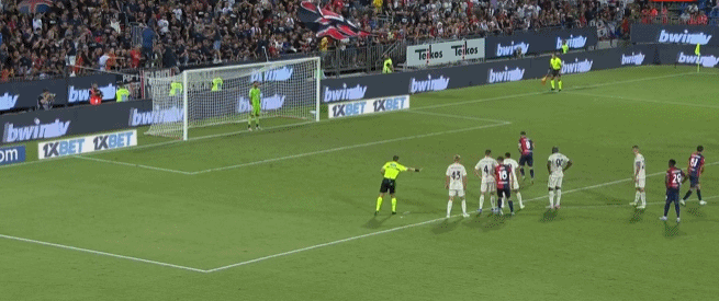 ESPN：总监岗位上大放异彩，保利尼奥收到中超俱乐部邀约（ESPN：总监任上表现抢眼，保利尼奥获中超球队邀约）