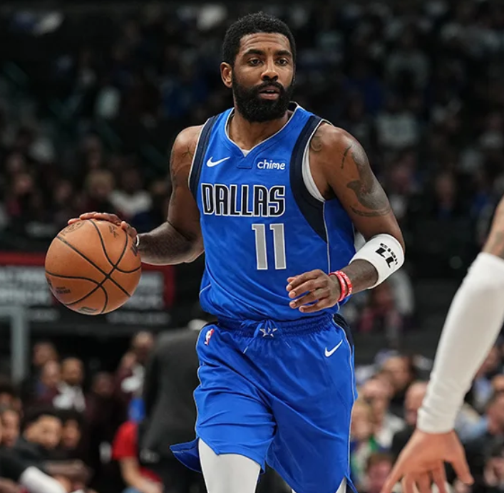 深入了解沙特？太阳报：萨拉赫和亨德森在伦敦秘密会面（太阳报：萨拉赫与亨德森伦敦密会，或为摸底沙特）