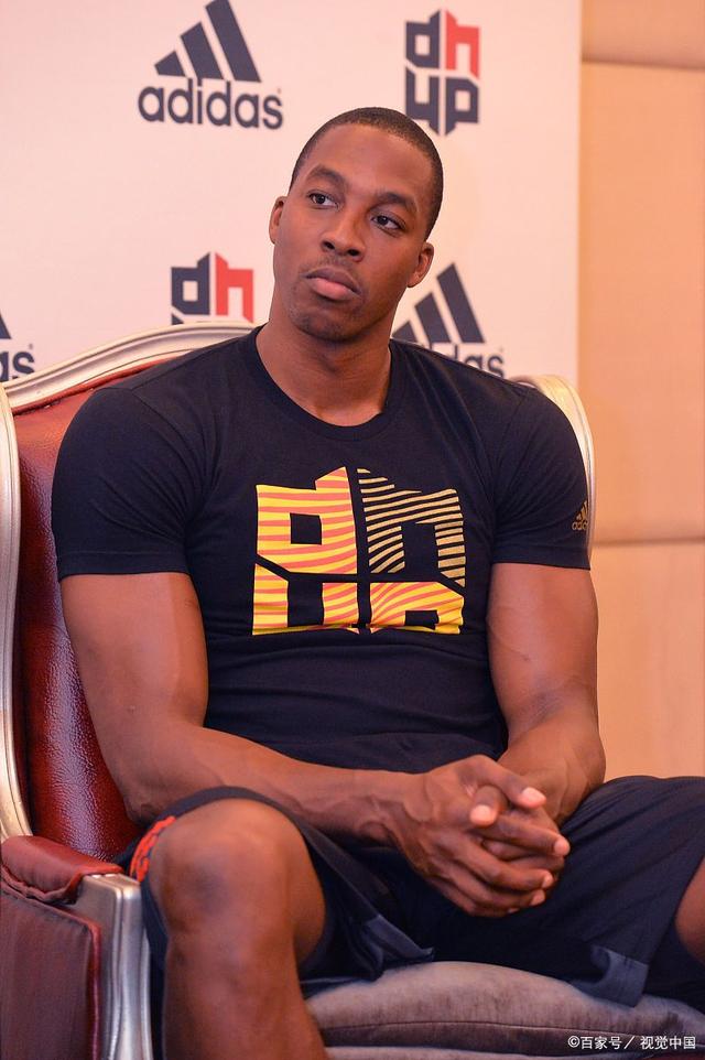 巴甲战报：内马尔帽子戏法，桑托斯3-0完胜尤文图德（巴甲快讯：内马尔上演帽子戏法，桑托斯3比0击退尤文图德）