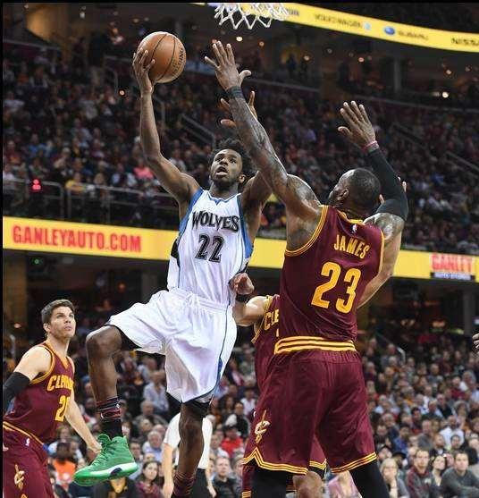 库里：我们第四节开局打得太糟了，以这种方式输球真的很难受（库里：末节开局不在状态，这样的失利令人非常难受）