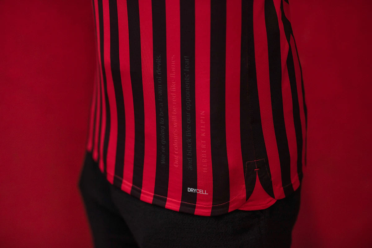 布兰卡谈伊布去巴萨：他下定决心要和梅西并肩作战，赢得欧冠（布兰卡：伊布加盟巴萨为与梅西并肩冲击欧冠）